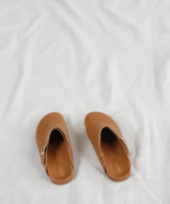 Beatrice Valenzuela Clog Cajeta Shoes