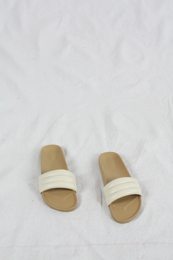 Beatrice Valenzuela New Arrivals Classic Sandalia Shell 3 Beatrice Valenzuela New Arrivals Classic Sandalia Shell