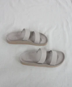 Lauren Manoogian Raw Band Sandal Gris