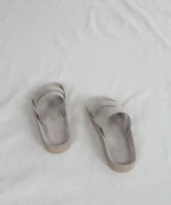 Lauren Manoogian Raw Band Sandal Gris