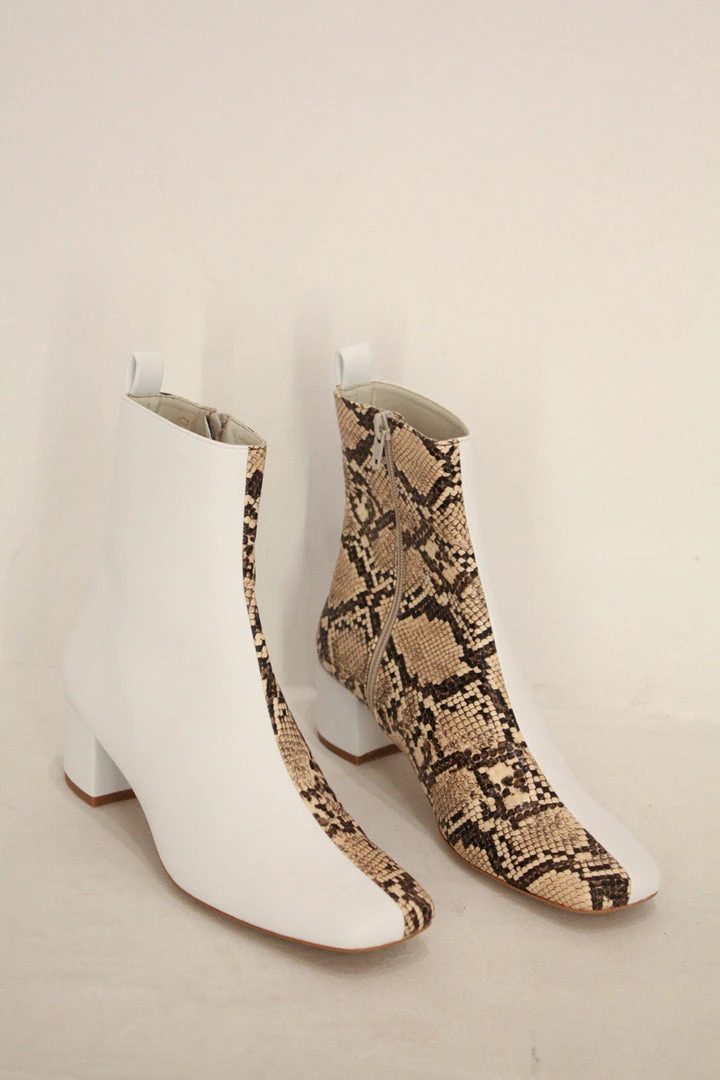 Nomia Shoes Teo Boot White/Beige Snake 3 Nomia Shoes Teo Boot White/Beige Snake